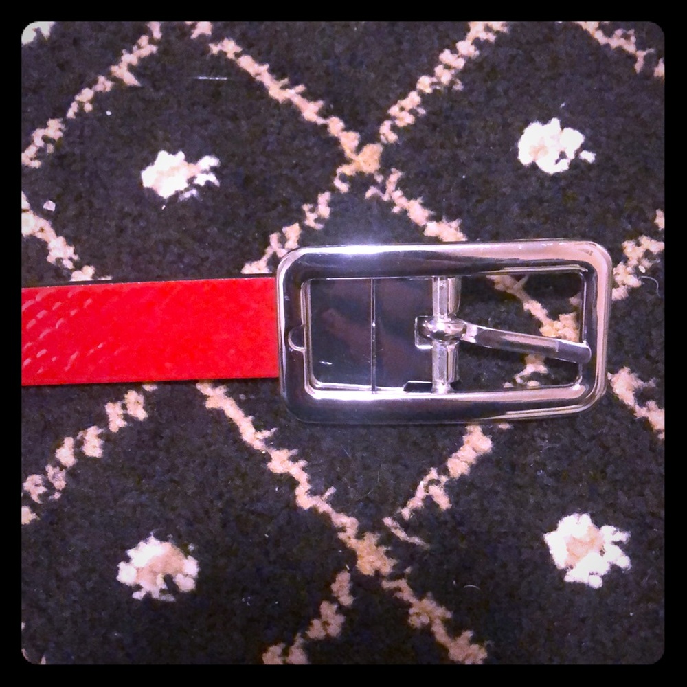 Patent red Express belt